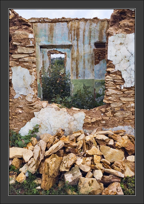 Door-in-door